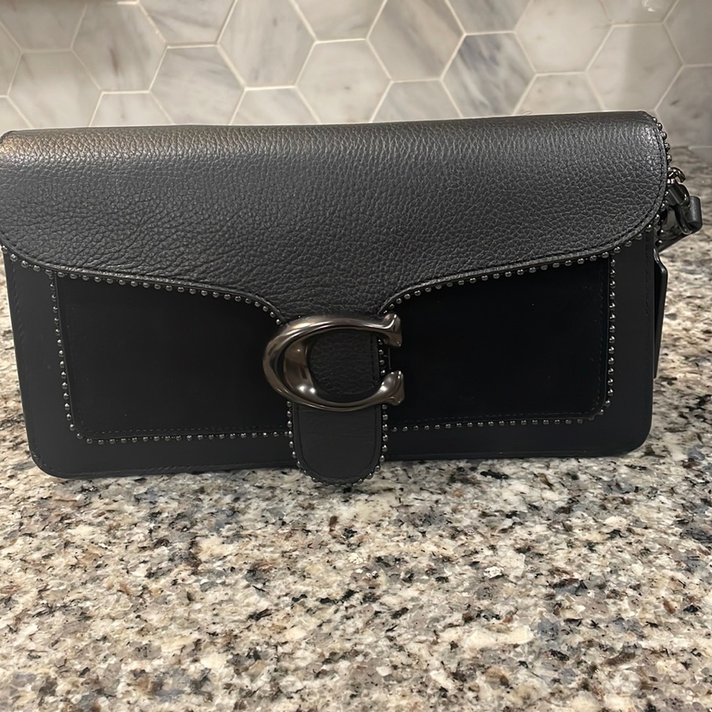 Tabby 26 black hardware & black bead chain detail on bag.